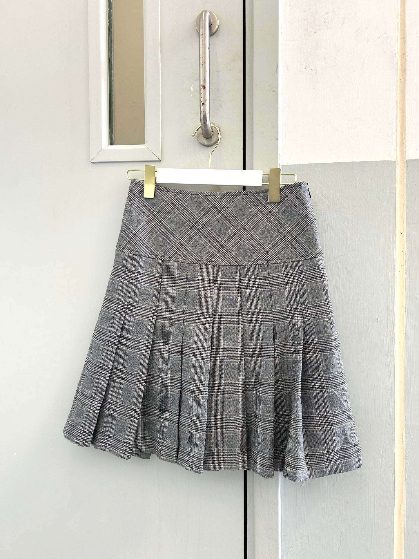 Grey Plaid Pleated Skirt